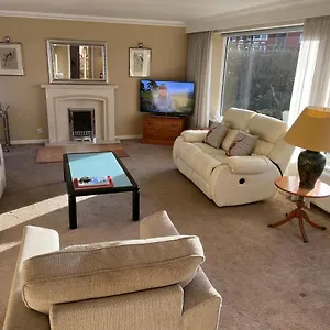 'sounion' - Fabulous, Spacious Modern House With Large Private Garden In Leafy Lytham Holiday home Lytham St Annes