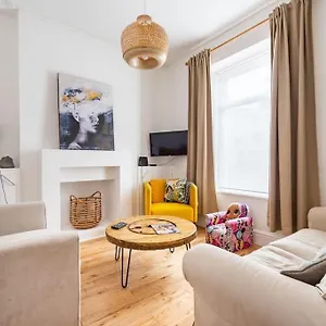 Penarth Townhouse Close To & Bay Cardiff